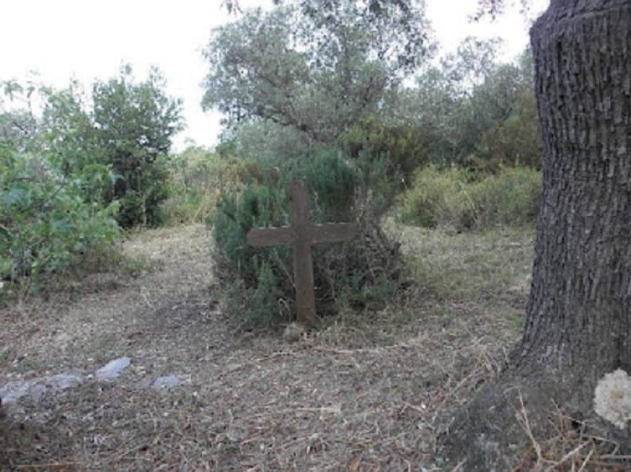 Σπάνιες φωτογραφίες: Ιερό Κελί του Αγίου Παϊσίου στον Τίμιο Σταυρό